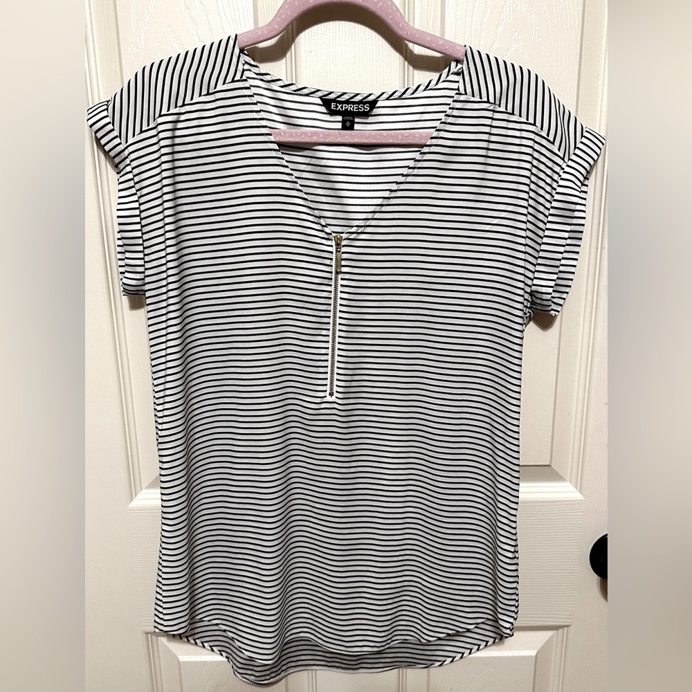 Express Half Zip V-Neck Blouse